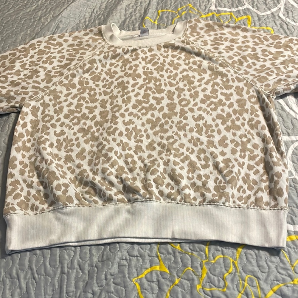 Cheetah crewneck